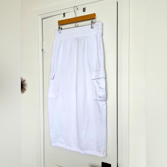 NEW Forever 21 White Midi Pencil Sweat Skirt M/L - Picture 5 of 9
